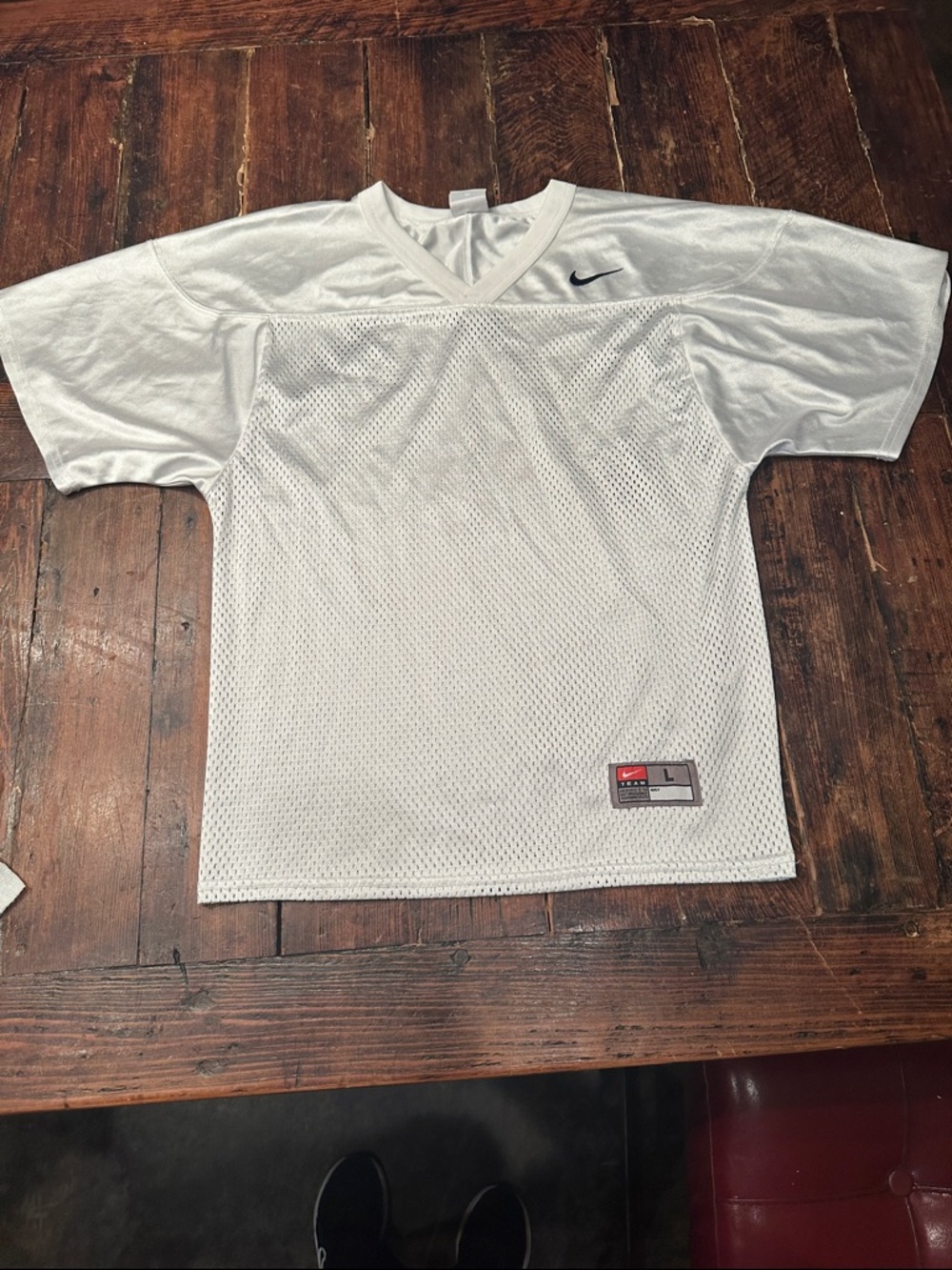 Nike White Youth Mesh V-Neck Football Jersey. Size Large